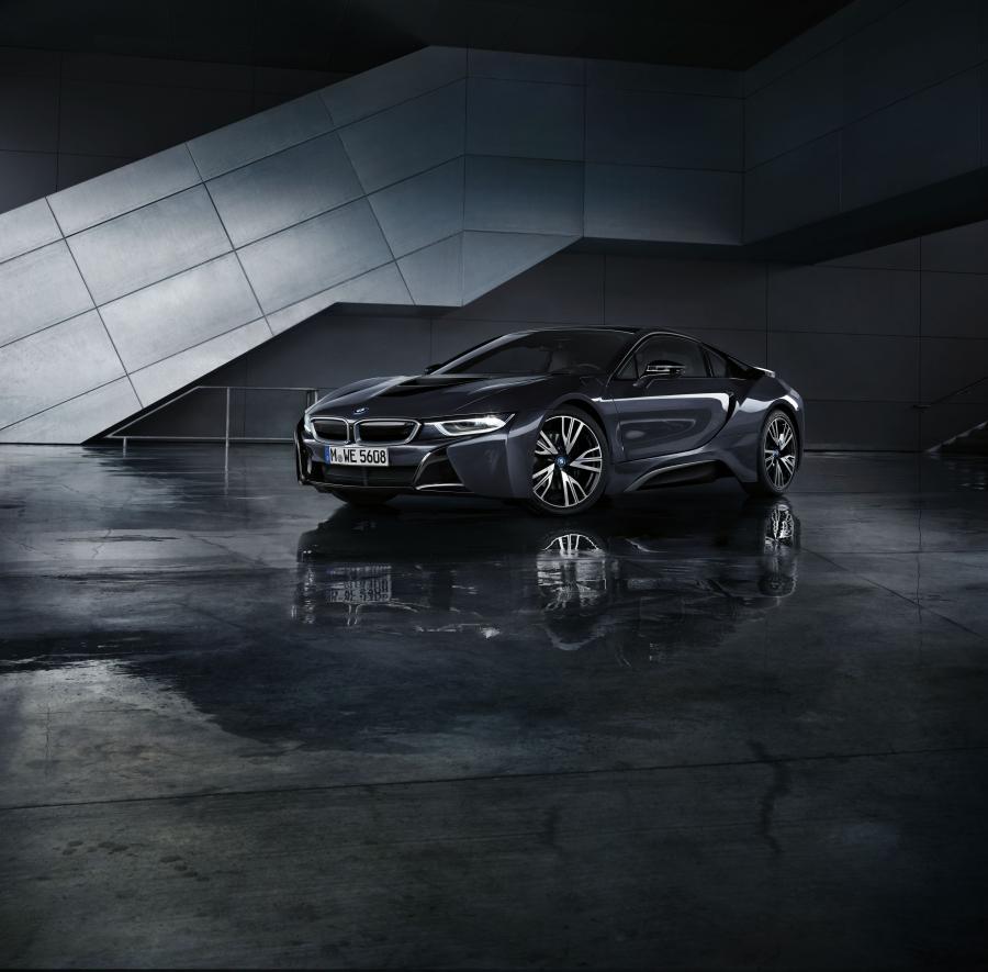  BMW i8 Protonic Dark Silver Edition (I12) 2016 года  (фото 8 из 8)